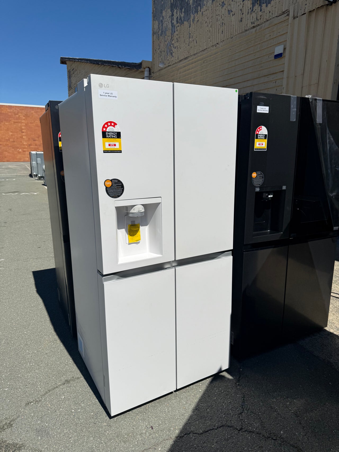 Factory second LG 506L Slim French Door Fridge – Matte White  Model: GF-L500MWH - Second Hand Appliances Geebung