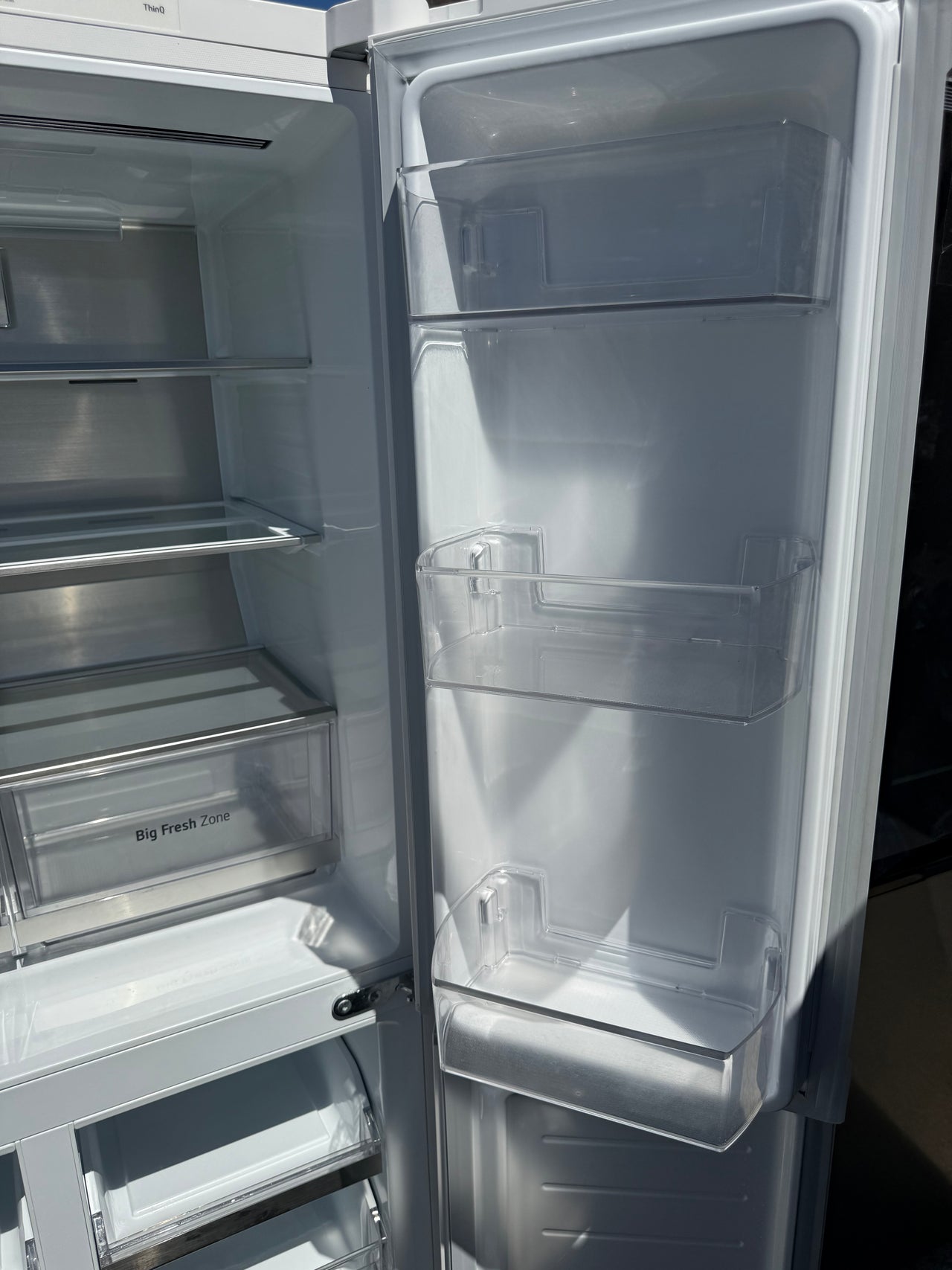 Factory second LG 506L Slim French Door Fridge – Matte White  Model: GF-L500MWH - Second Hand Appliances Geebung