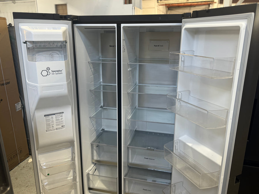 Factory second LG 635L Side-by-Side Fridge with Plumbed Ice &Water – Matte Black (GS-L600MBL) - Second Hand Appliances Geebung