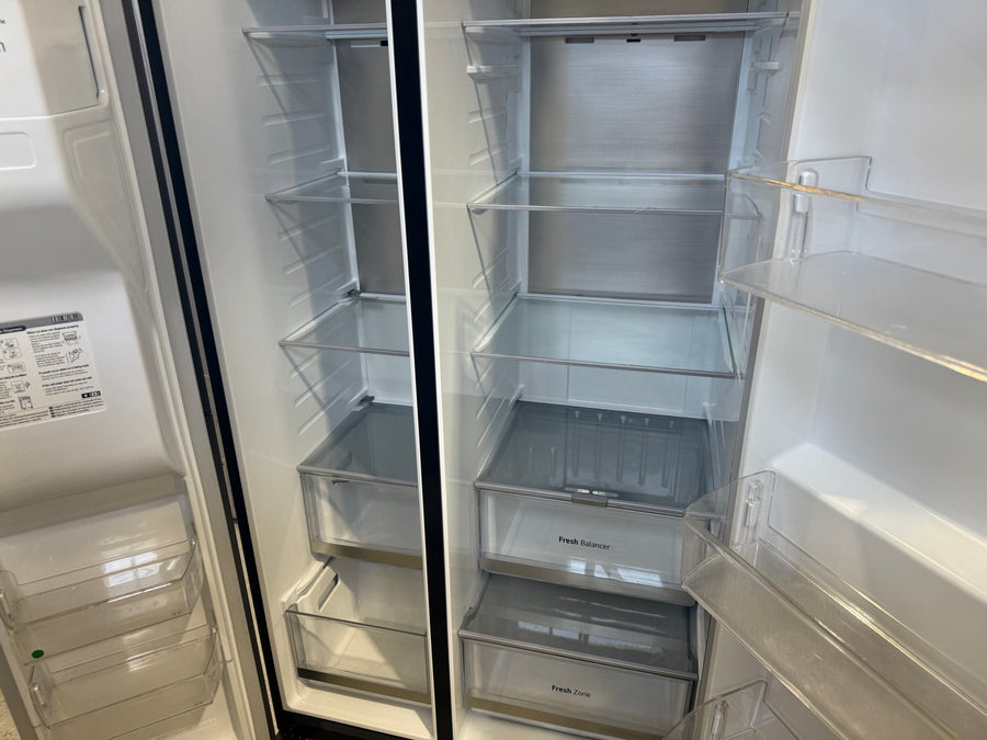 Factory second LG 635L Side-by-Side Fridge with Plumbed Ice &Water – Matte Black (GS-L600MBL) - Second Hand Appliances Geebung