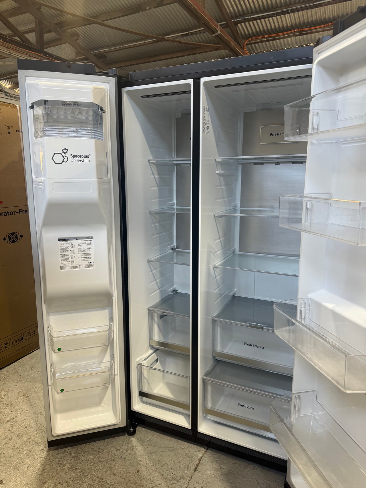 Factory second LG 635L Side-by-Side Fridge with Plumbed Ice &Water – Matte Black (GS-L600MBL) - Second Hand Appliances Geebung