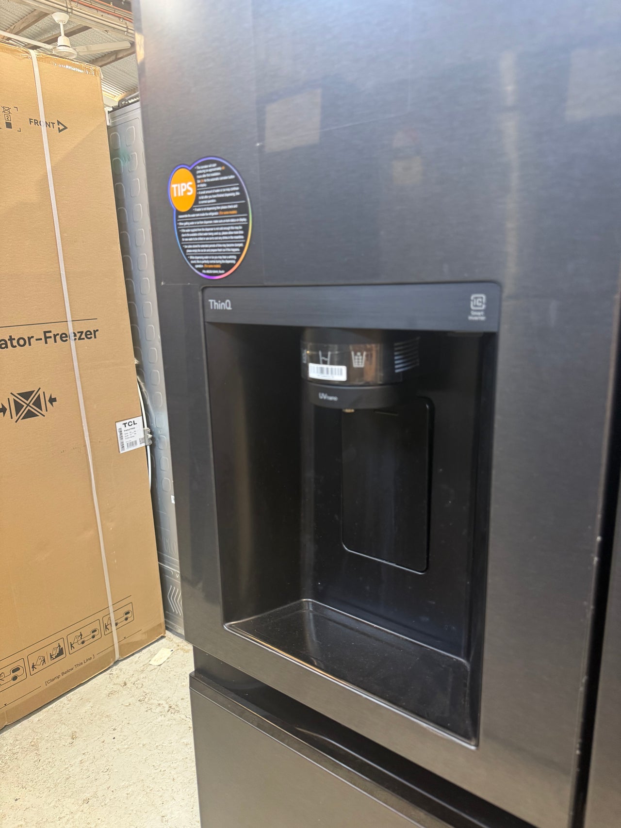 Factory second LG 635L Side-by-Side Fridge with Plumbed Ice &Water – Matte Black (GS-L600MBL) - Second Hand Appliances Geebung