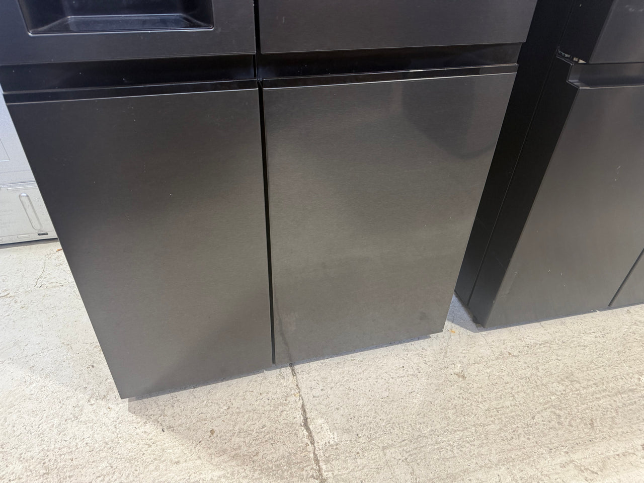 Factory second LG 635L Side-by-Side Fridge with Plumbed Ice &Water – Matte Black (GS-L600MBL) - Second Hand Appliances Geebung