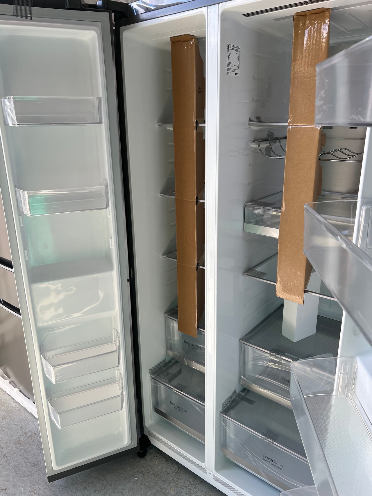 Factory second LG 655L InstaView Side by side Refrigerator GS-VB655PL - Second Hand Appliances Geebung