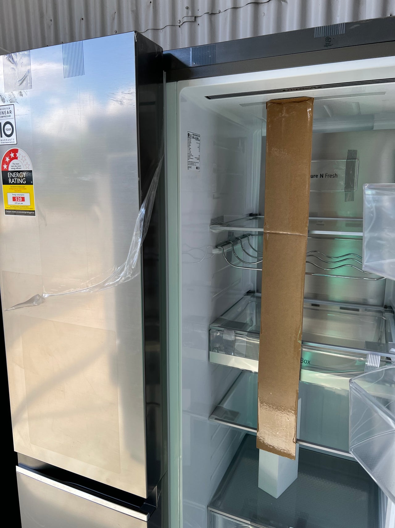 Factory second LG 655L InstaView Side by side Refrigerator GS-VB655PL - Second Hand Appliances Geebung