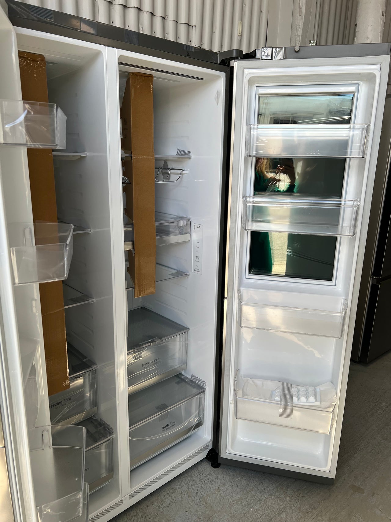 Factory second LG 655L InstaView Side by side Refrigerator GS-VB655PL - Second Hand Appliances Geebung