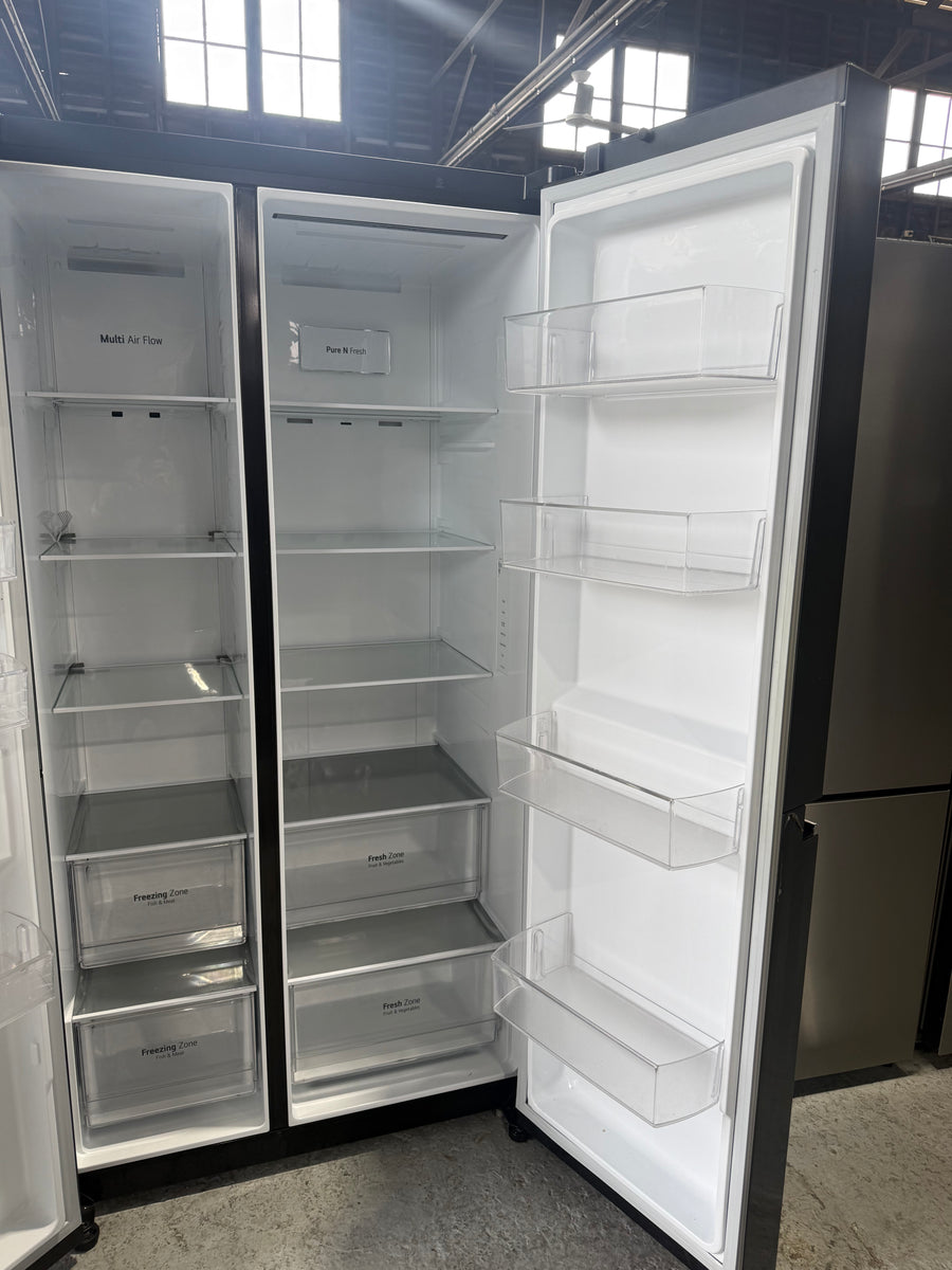 Factory second LG 655L Side by Side Fridge Model: GS-B655MBL - Second Hand Appliances Geebung