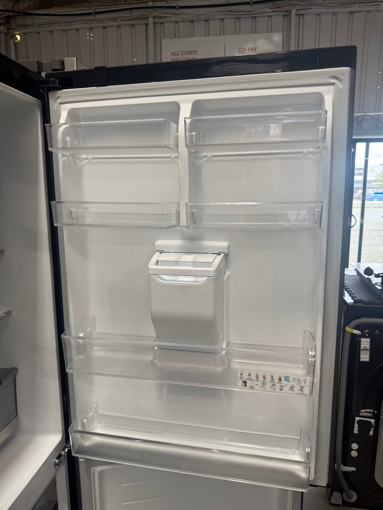 Factory second LG GB-W455MBL 420L Bottom Mount Fridge (Black) - Second Hand Appliances Geebung