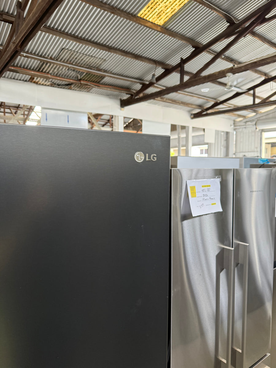 Factory second LG GF-B590MBL 530L French Door Fridge (Matte Black) - Second Hand Appliances Geebung