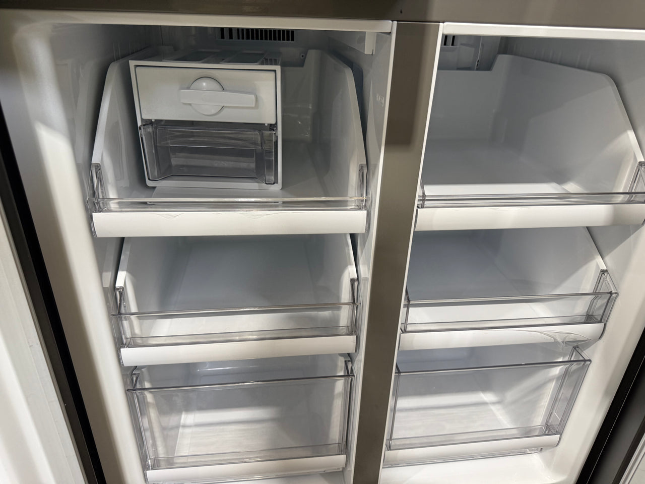 Factory second LG GF-B590MBL 530L French Door Fridge (Matte Black) - Second Hand Appliances Geebung