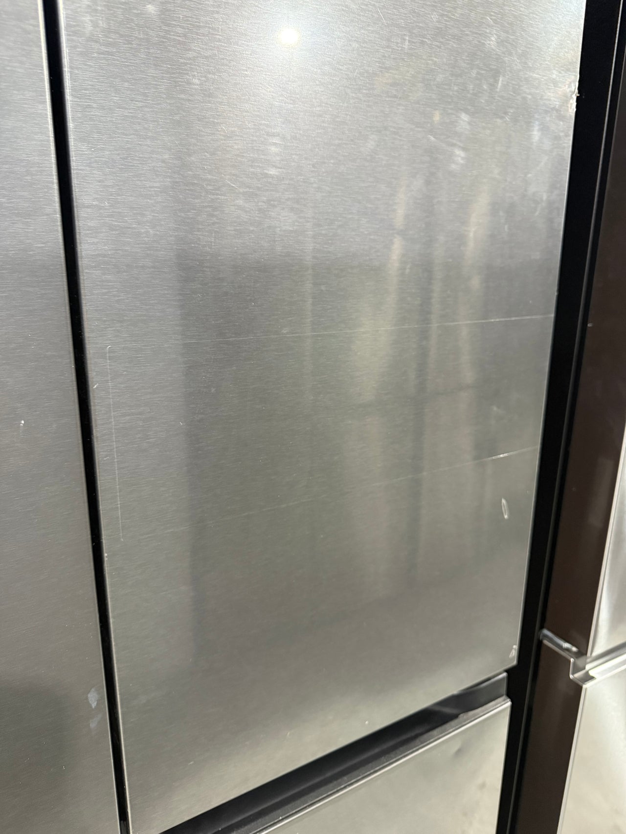 Factory second LG GF-L500MBL 506L Slim French Door Fridge - Second Hand Appliances Geebung