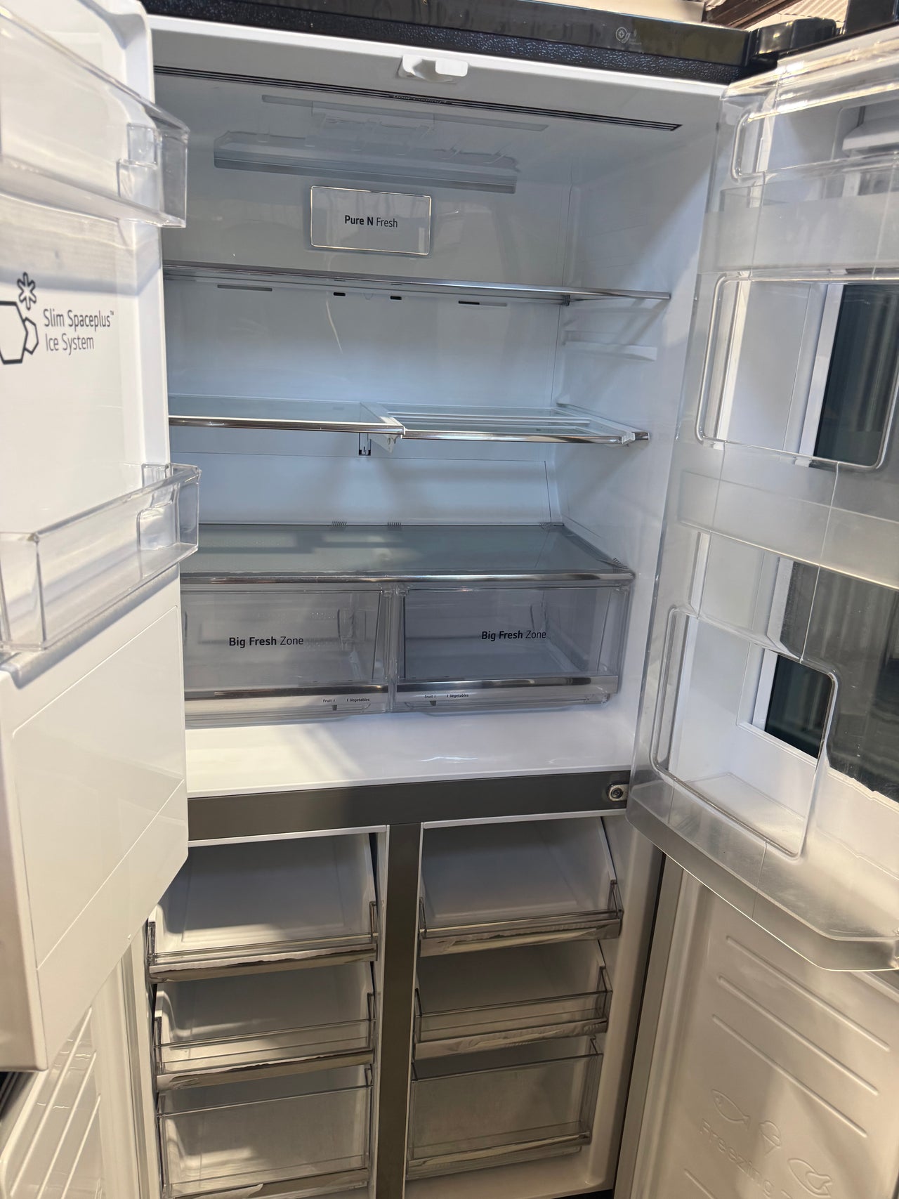 Factory second LG GF-V570MBL 508L Slim French Door Fridge – Matte Black (InstaView Door-in-Door) - Second Hand Appliances Geebung