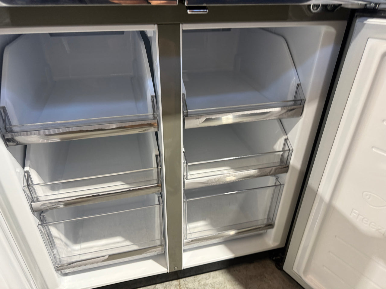 Factory second LG GF-V570MBL 508L Slim French Door Fridge – Matte Black (InstaView Door-in-Door) - Second Hand Appliances Geebung