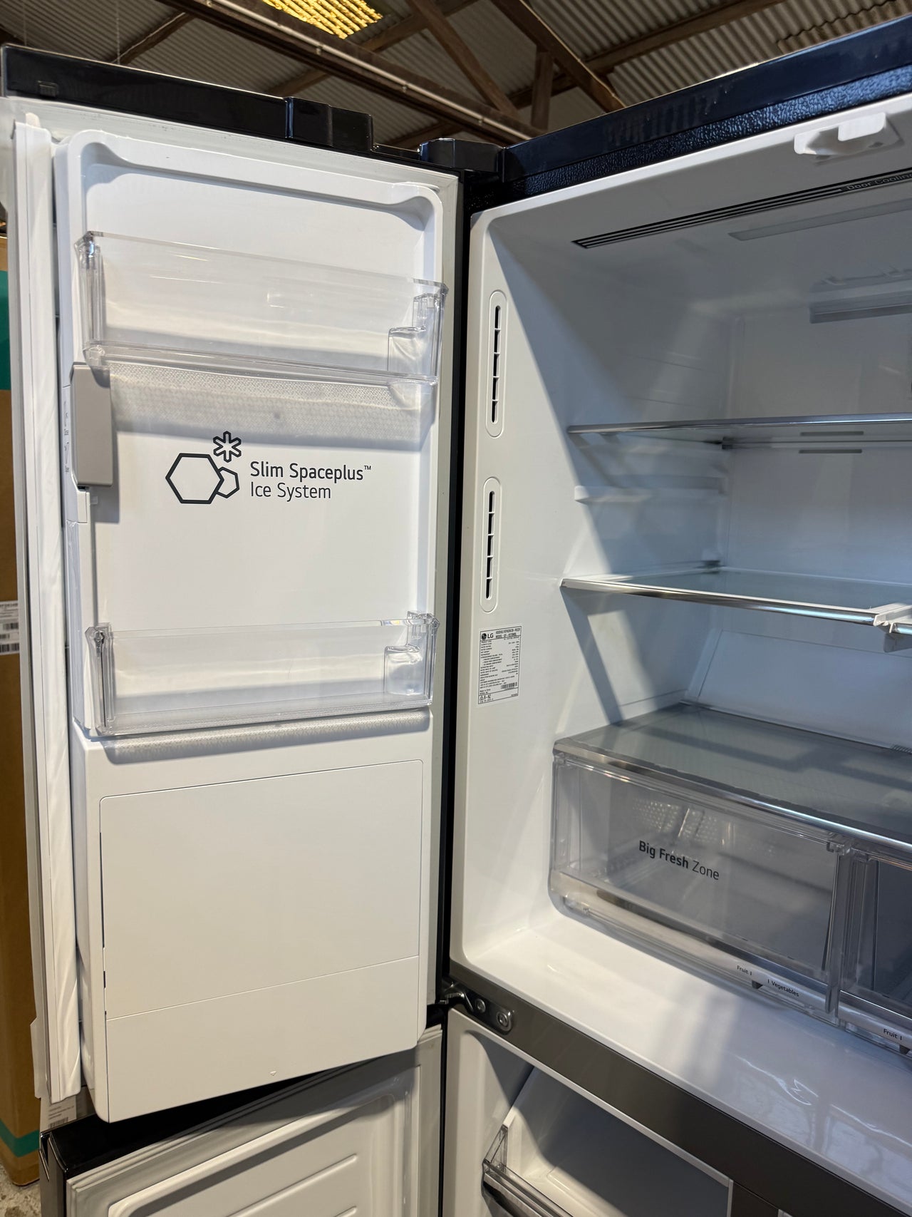 Factory second LG GF-V570MBL 508L Slim French Door Fridge – Matte Black (InstaView Door-in-Door) - Second Hand Appliances Geebung
