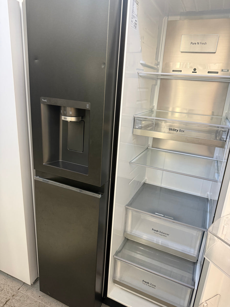 Factory second LG GS-V635MBLC 635L Side by Side Fridge (Matte Black) - Second Hand Appliances Geebung