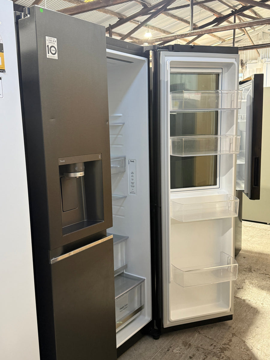Factory second LG GS-V635MBLC 635L Side by Side Fridge (Matte Black) - Second Hand Appliances Geebung