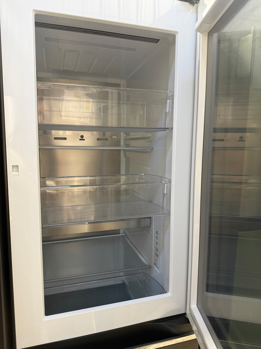 Factory second LG GS-V635MBLC 635L Side by Side Fridge (Matte Black) - Second Hand Appliances Geebung