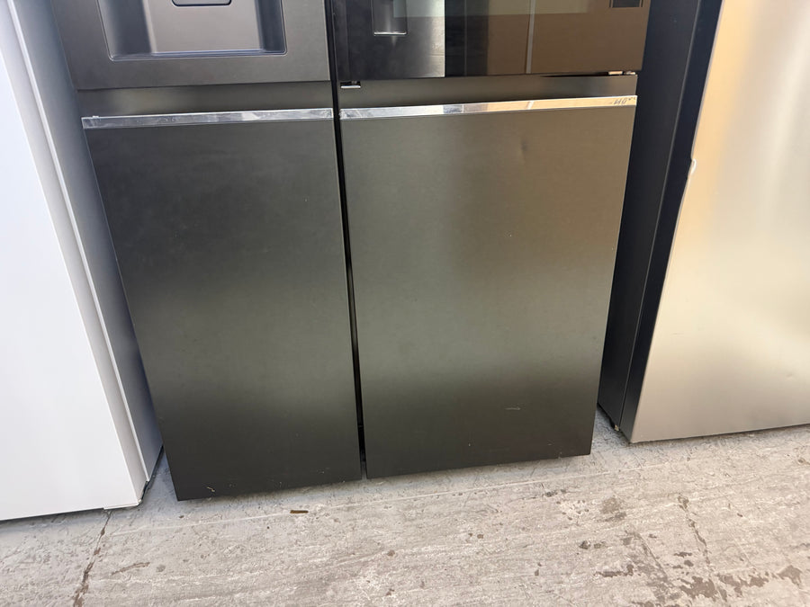 Factory second LG GS-V635MBLC 635L Side by Side Fridge (Matte Black) - Second Hand Appliances Geebung
