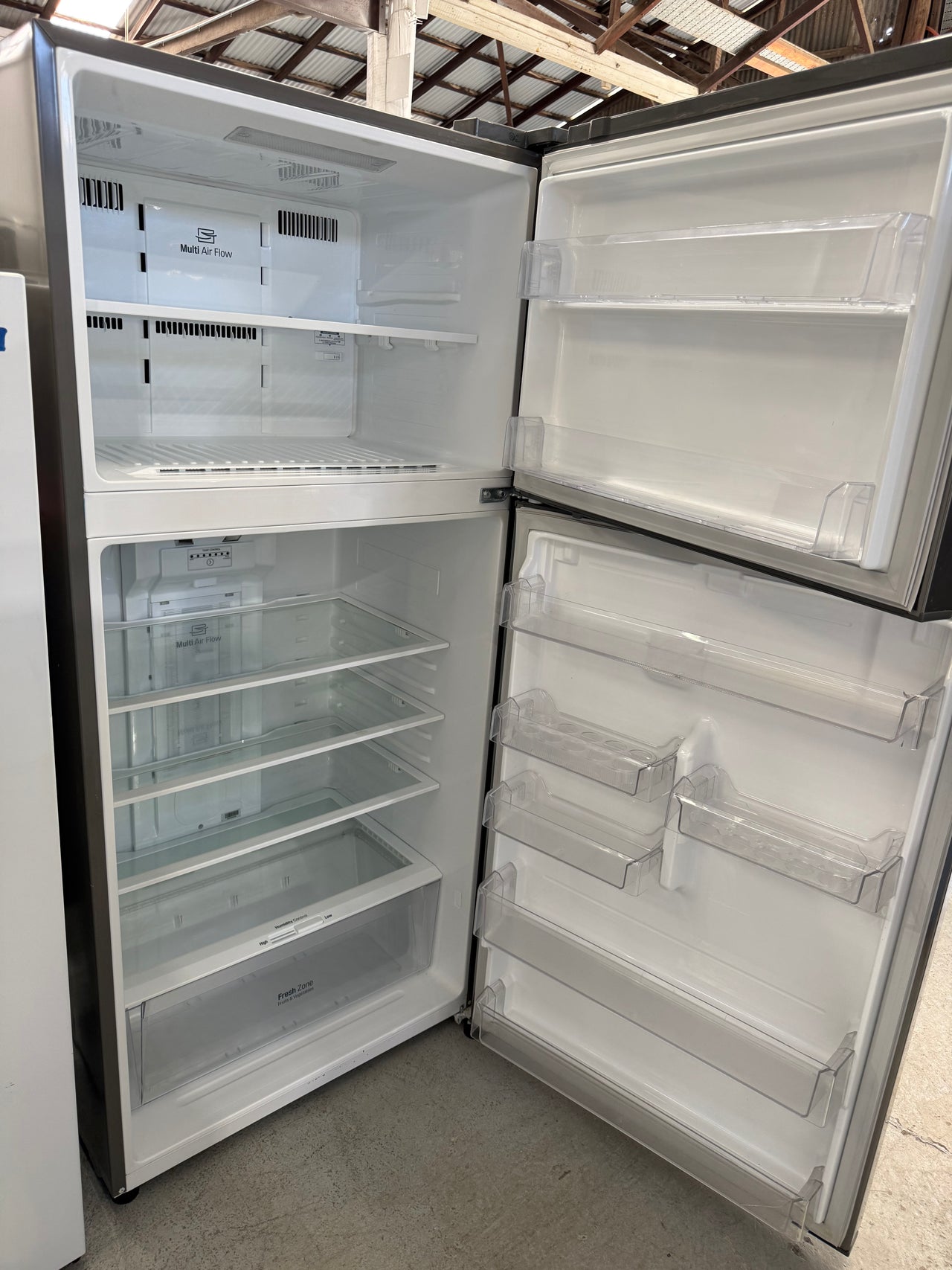 Factory second LG GT-515BPL 515-litre top mount refrigerator - Second Hand Appliances Geebung