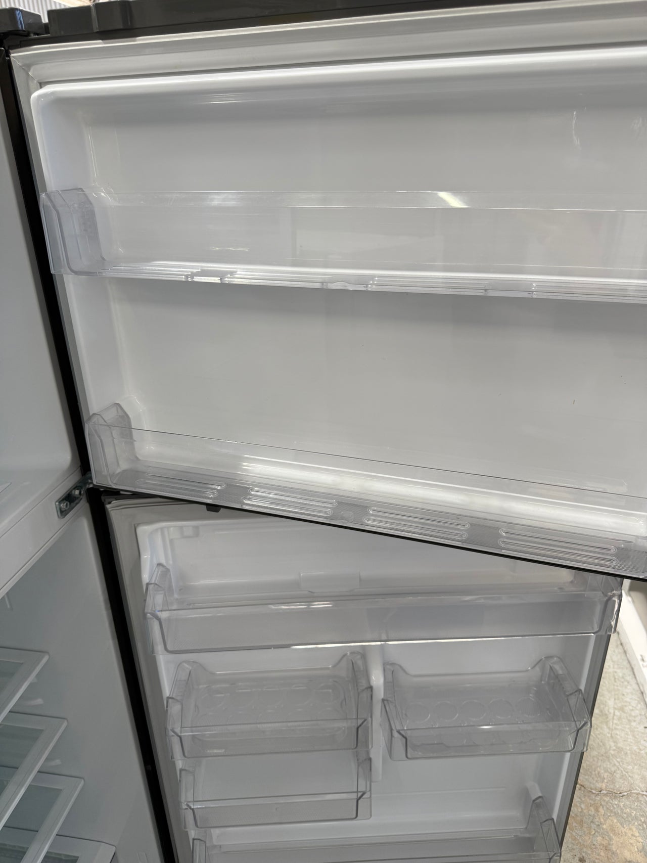 Factory second LG GT-515BPL 515-litre top mount refrigerator - Second Hand Appliances Geebung