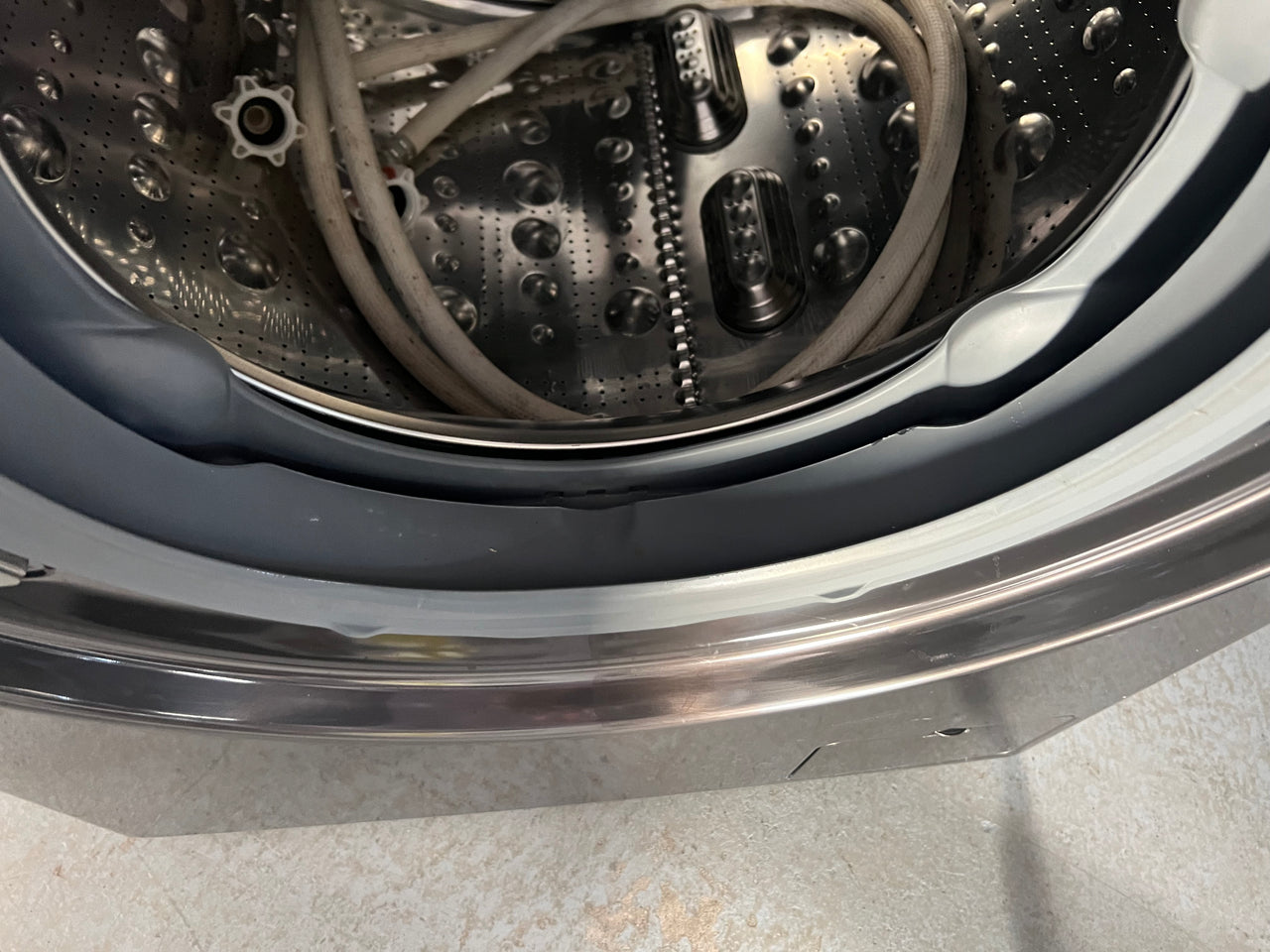 Factory second LG WV10-1412B Series 10 12kg Autodose Front Load Washing Machine (Black) - Second Hand Appliances Geebung