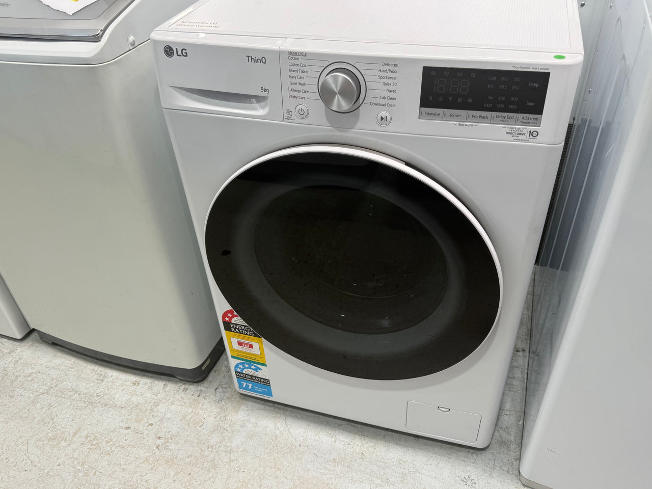 Factory second LG WV5-1409W 9kg AI Direct Drive Front Load Washer with Steam - Second Hand Appliances Geebung