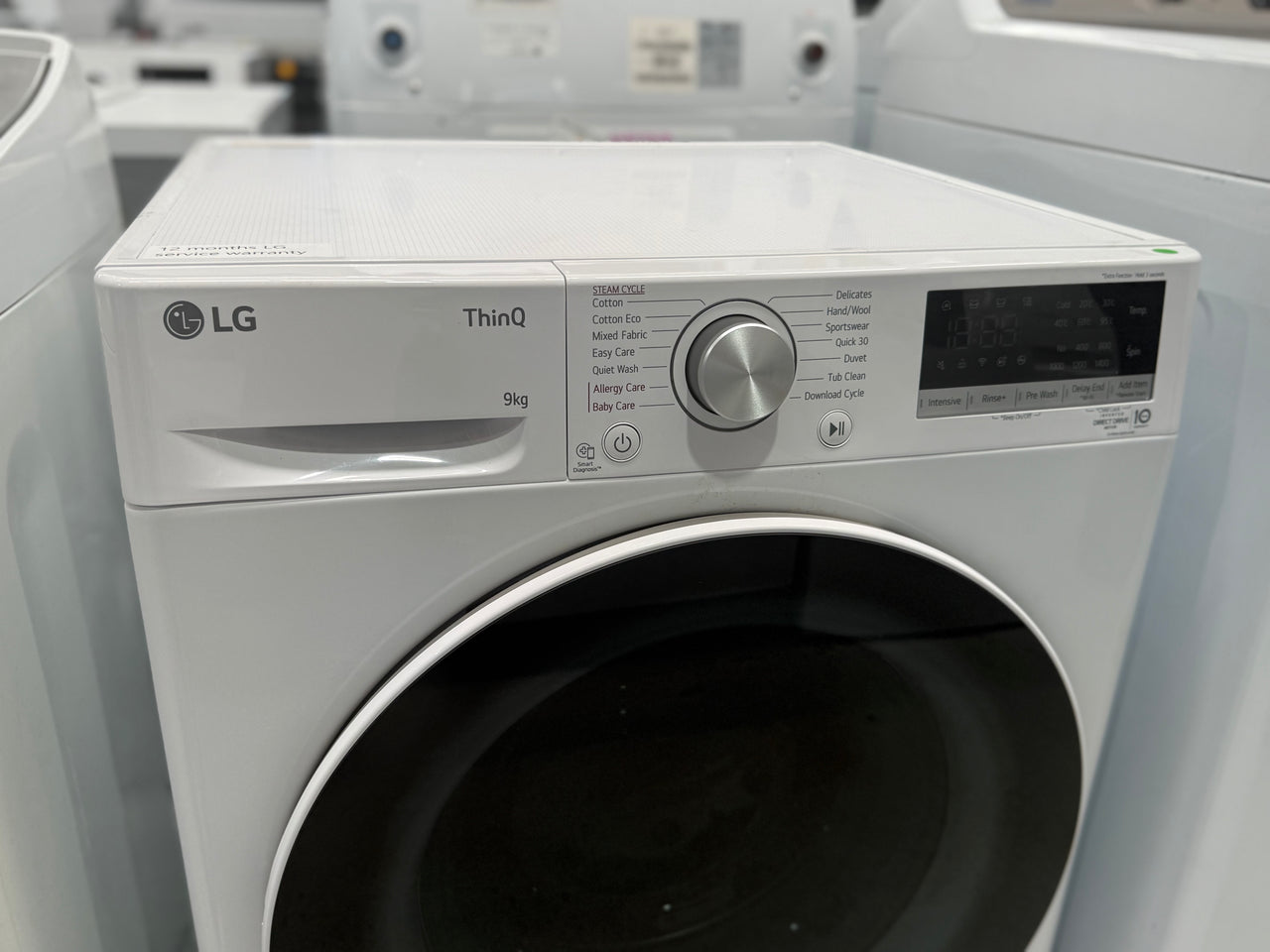 Factory second LG WV5-1409W 9kg AI Direct Drive Front Load Washer with Steam - Second Hand Appliances Geebung