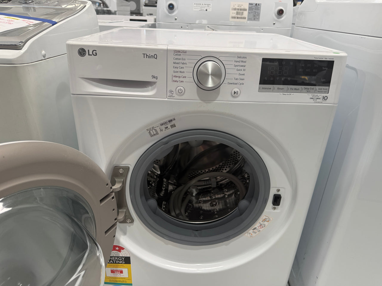 Factory second LG WV5-1409W 9kg AI Direct Drive Front Load Washer with Steam - Second Hand Appliances Geebung