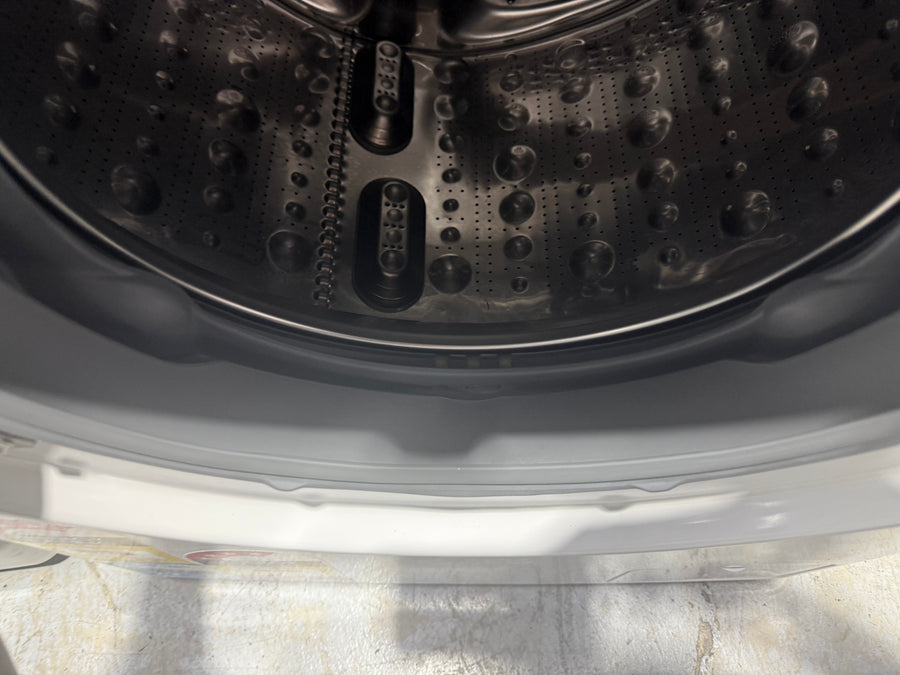 Factory second LG WVC5-1409W Washer-Dryer Combo (9 kg Wash / 5 kg Dry) - Second Hand Appliances Geebung