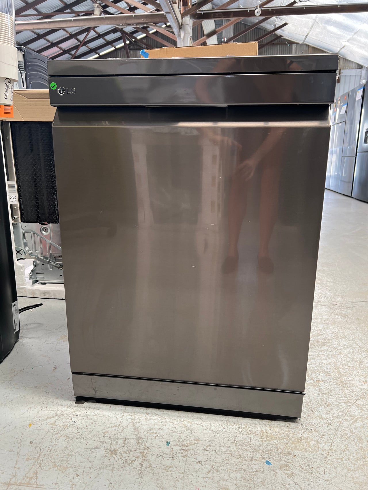 Factory second LG XD3A25BS TrueSteam 15-Place Setting Freestanding Dishwasher (Black/Steel) - Second Hand Appliances Geebung