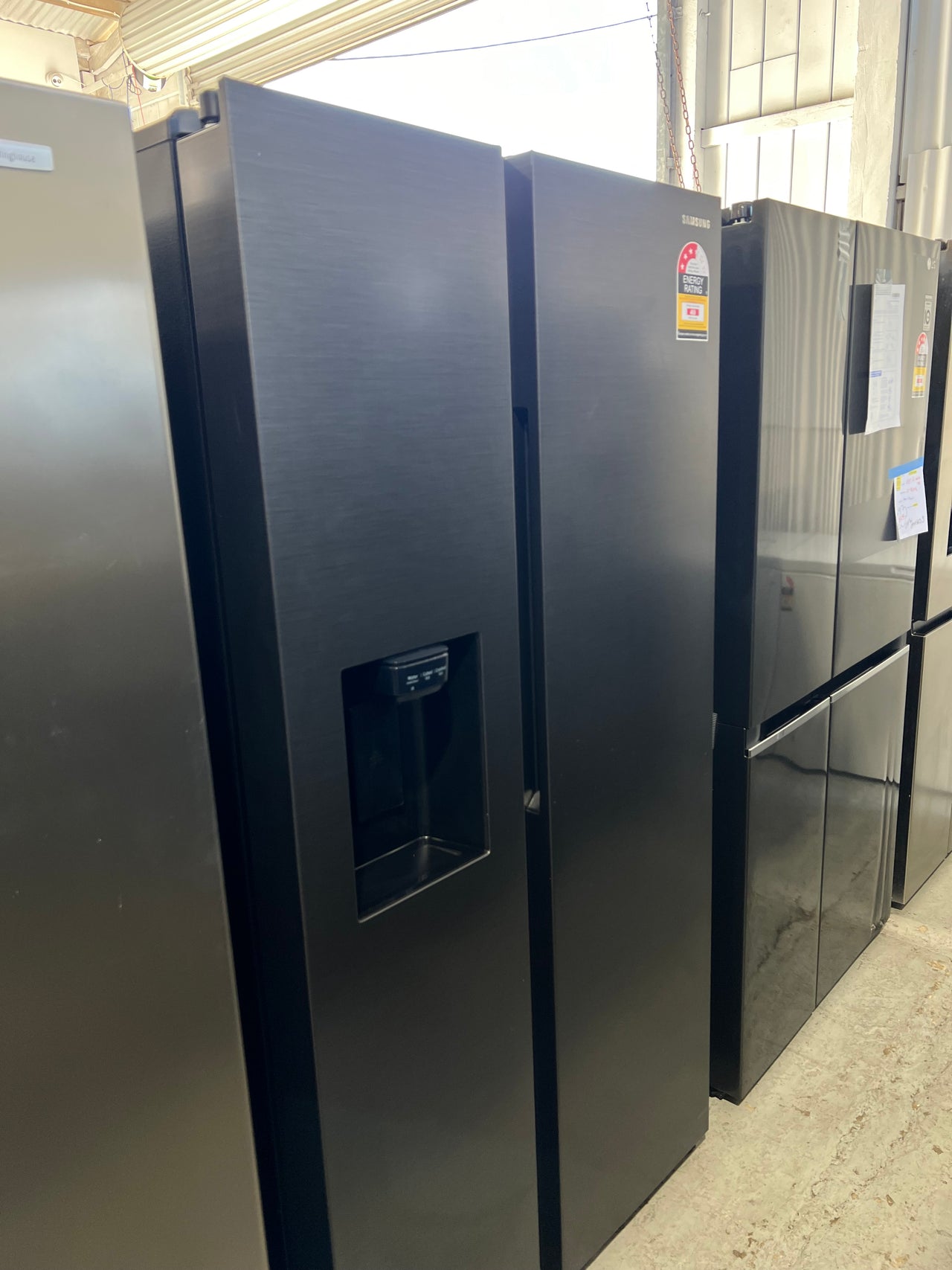 Factory second Samsung 635L Side By Side Refrigerator SRS673DMB wit non-plumbed ice and water - Second Hand Appliances Geebung