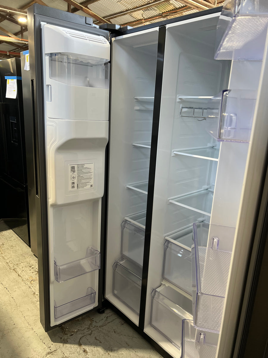 Factory second Samsung 635L Side By Side Refrigerator SRS673DMB wit non-plumbed ice and water - Second Hand Appliances Geebung