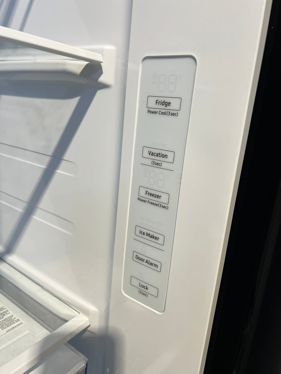 Factory second Samsung 635L Side By Side Refrigerator SRS673DMB wit non-plumbed ice and water - Second Hand Appliances Geebung