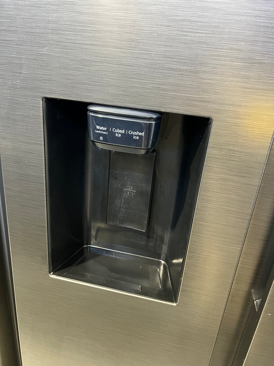 Factory second Samsung 635L Side By Side Refrigerator SRS673DMB wit non-plumbed ice and water - Second Hand Appliances Geebung