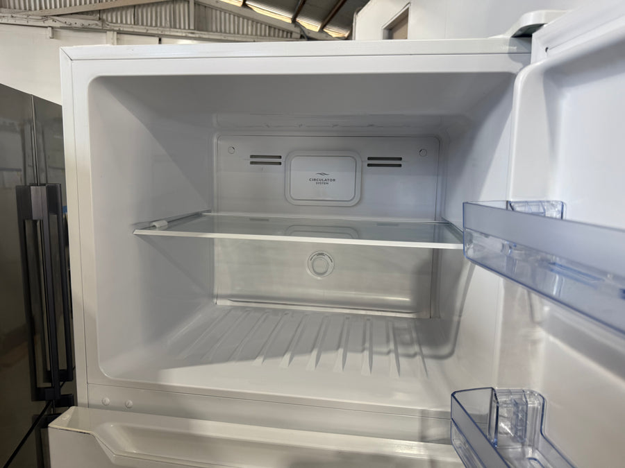 Factory second TCL 415 L Top Mount Refrigerator – Model: P454TMW (White - Second Hand Appliances Geebung