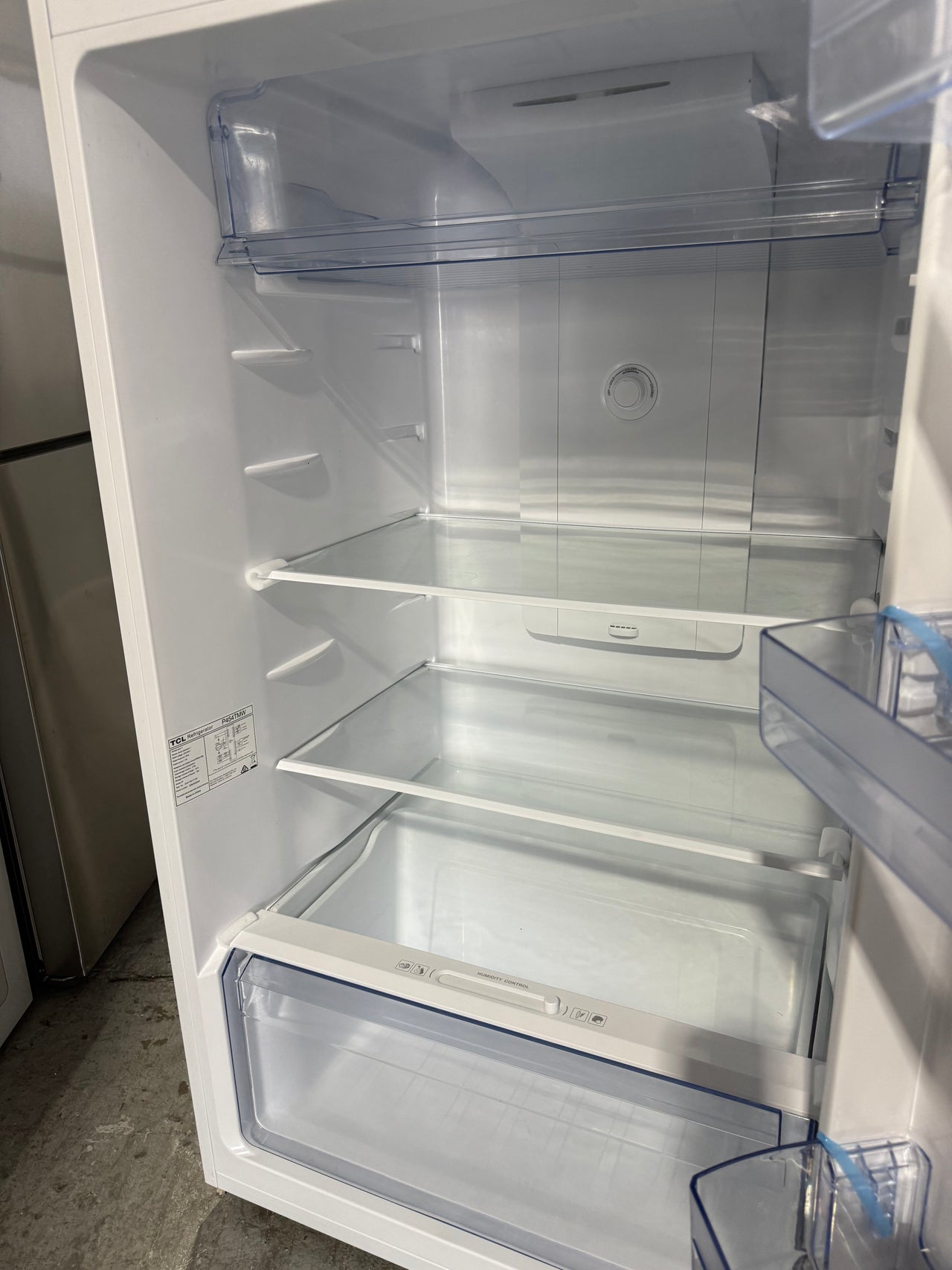 Factory second TCL 415 L Top Mount Refrigerator – Model: P454TMW (White - Second Hand Appliances Geebung