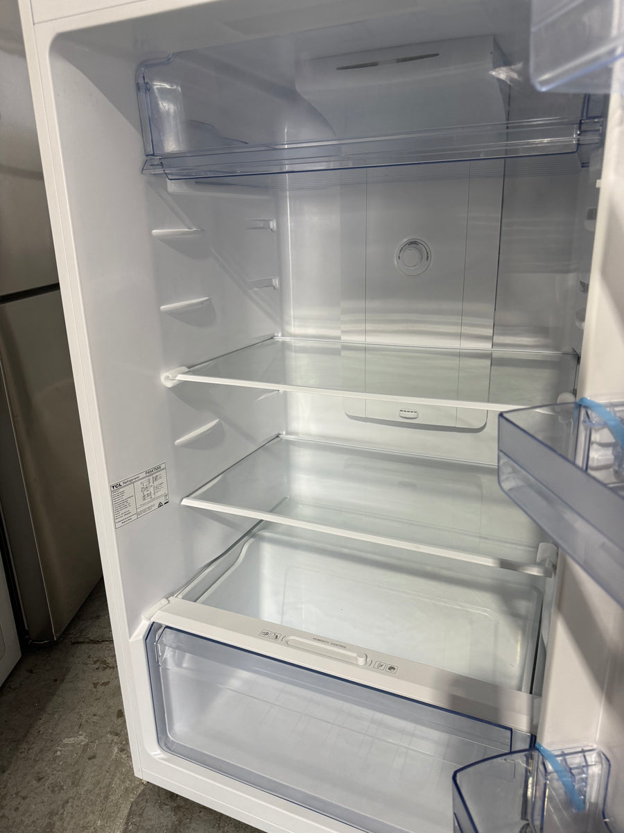 Factory second TCL 415 L Top Mount Refrigerator – Model: P454TMW (White - Second Hand Appliances Geebung