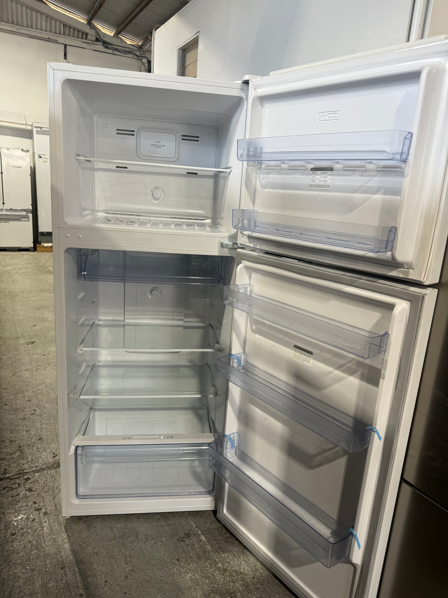 Factory second TCL 415 L Top Mount Refrigerator – Model: P454TMW (White - Second Hand Appliances Geebung