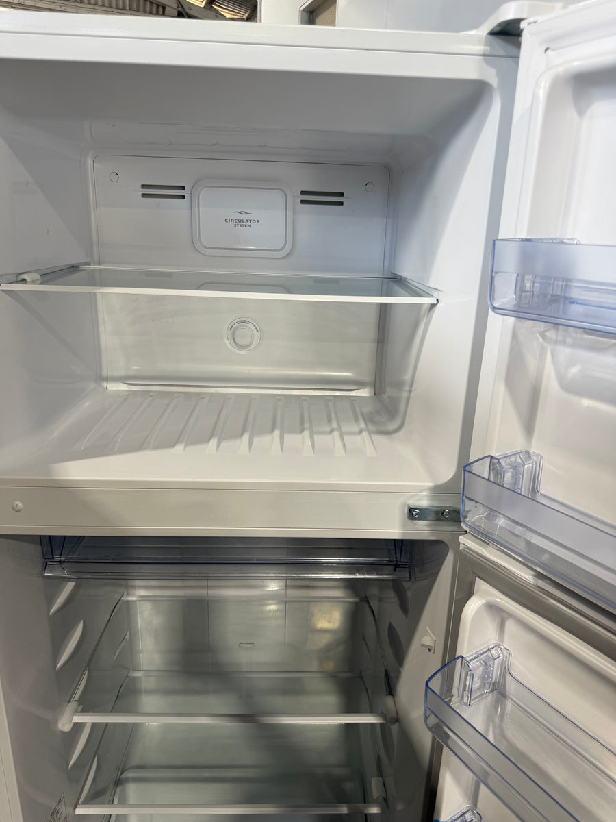Factory second TCL 415 L Top Mount Refrigerator – Model: P454TMW (White - Second Hand Appliances Geebung