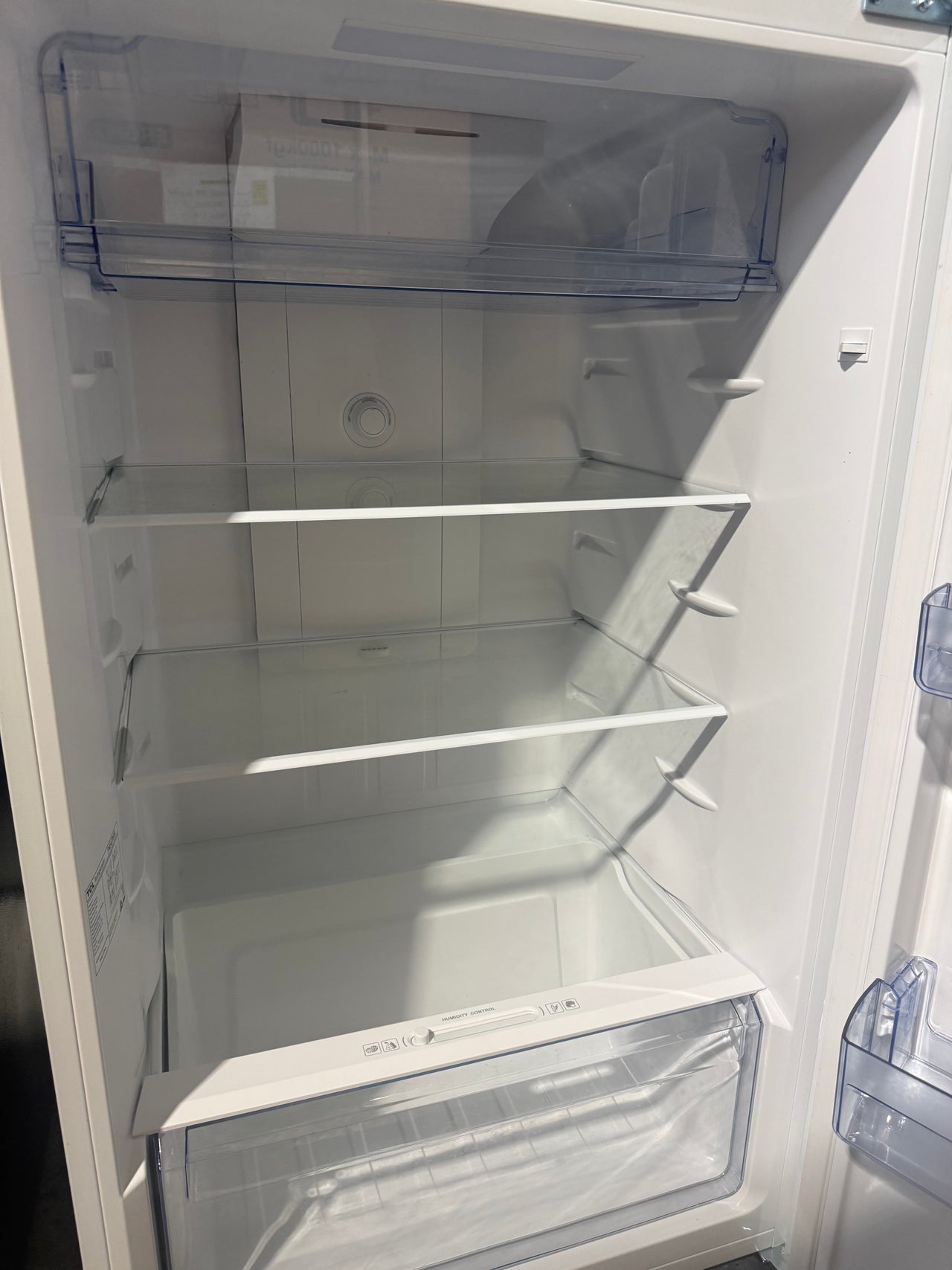 Factory second TCL 415 L Top Mount Refrigerator – P454TMW (White) - Second Hand Appliances Geebung