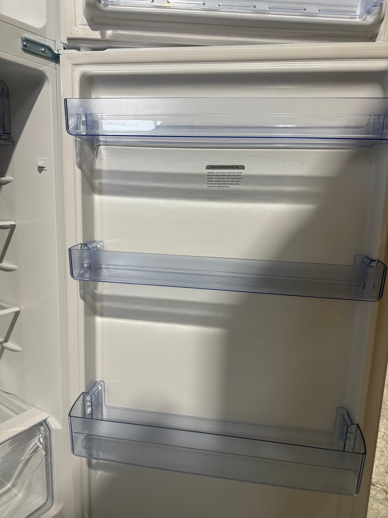 Factory second TCL 415 L Top Mount Refrigerator – P454TMW (White) - Second Hand Appliances Geebung