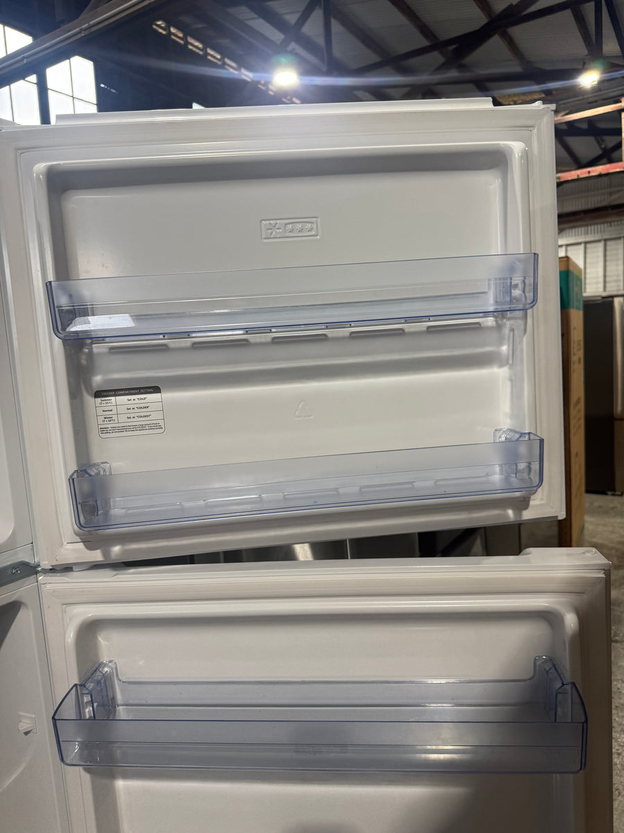 Factory second TCL 415 L Top Mount Refrigerator – P454TMW (White) - Second Hand Appliances Geebung