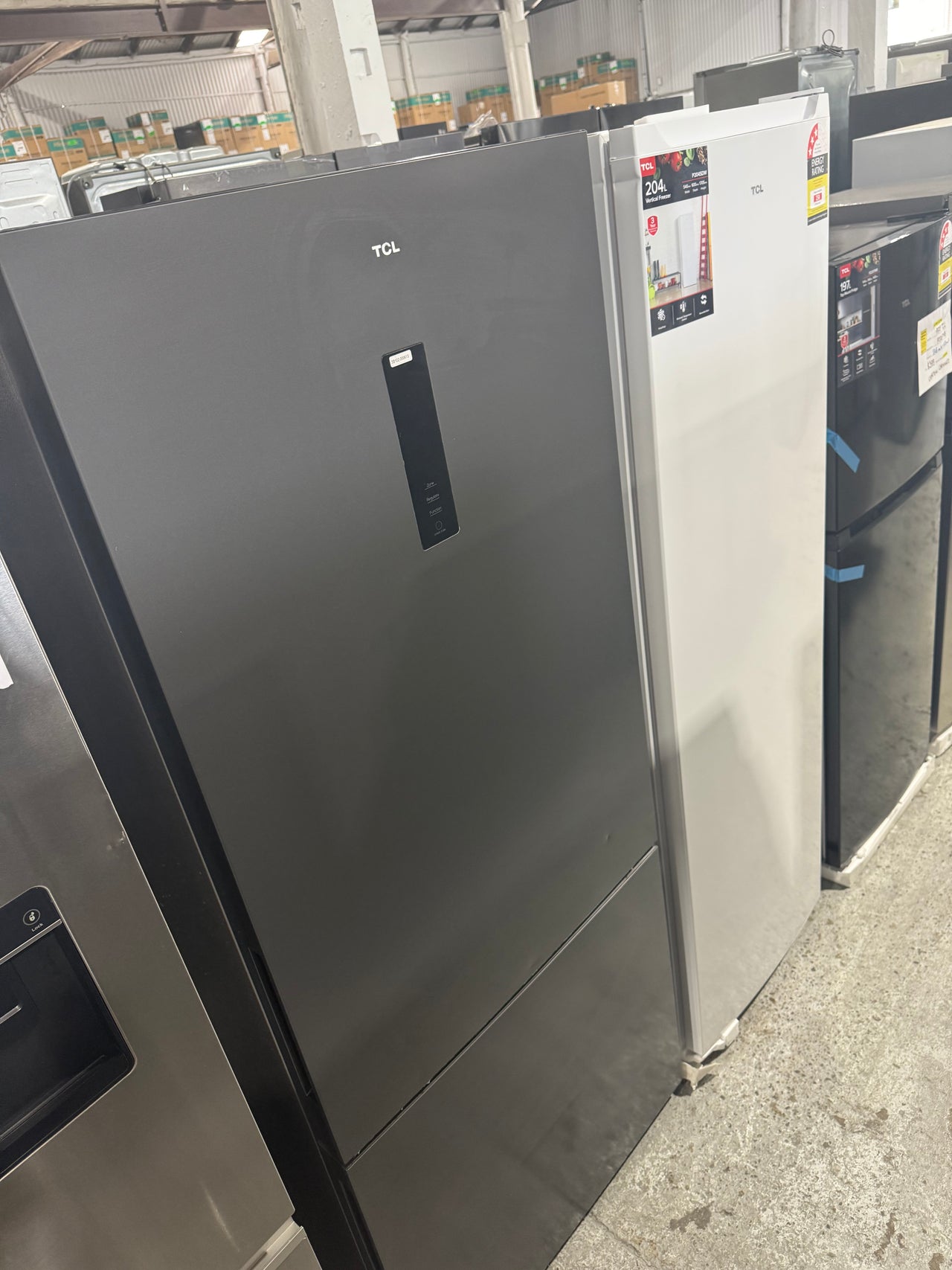 Factory second TCL 416 L Bottom-Mount Fridge – Model P445BFG - Second Hand Appliances Geebung