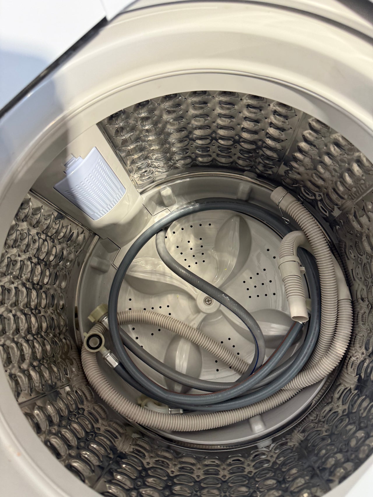 Factory second TCL F708TLW 8kg top load washing machine - Second Hand Appliances Geebung