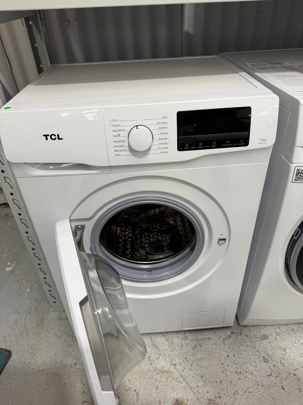 Factory second 🔥 TCL Combo Deal – Only $979! 🔥 415L TCL top mounted refrigerator + 7.5kg TCL front loader - Second Hand Appliances Geebung