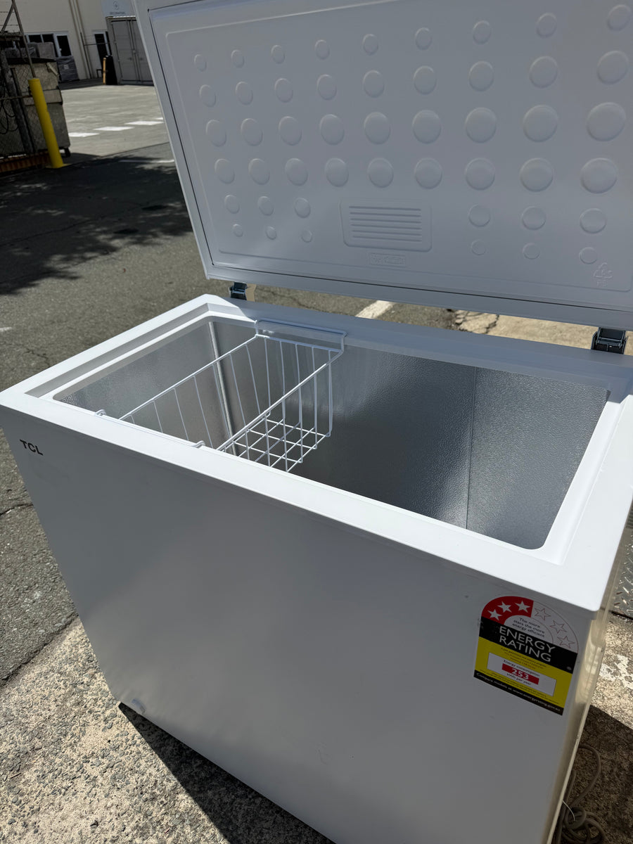 Factory second TCL F200CFW 200 L Chest Freezer - Second Hand Appliances Geebung