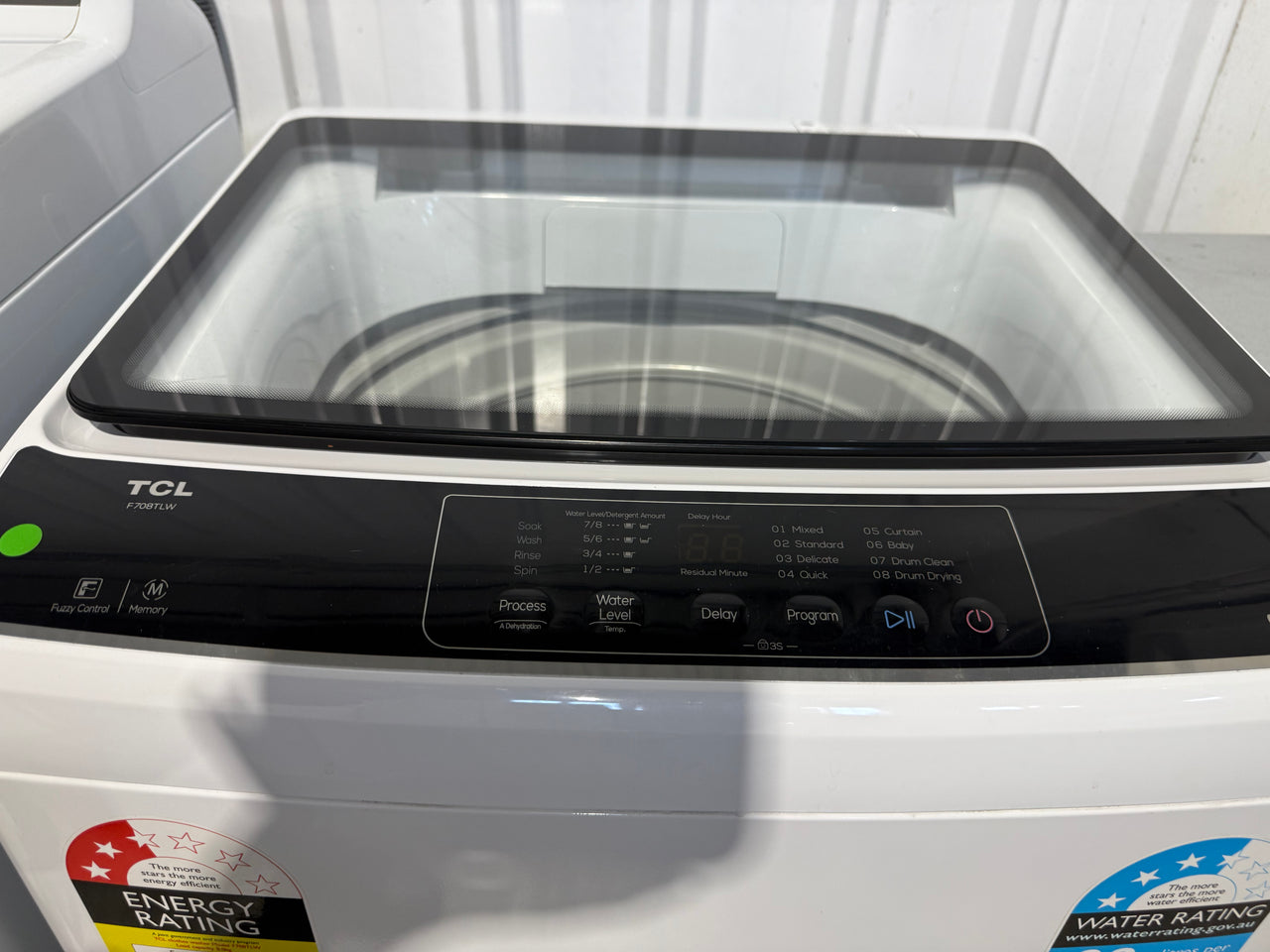 Factory second TCL F708TLW 8kg top load washing machine - Second Hand Appliances Geebung