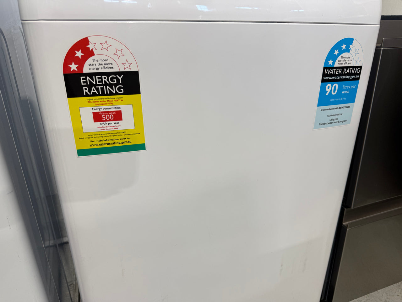 Factory second TCL F708TLW 8kg top load washing machine - Second Hand Appliances Geebung