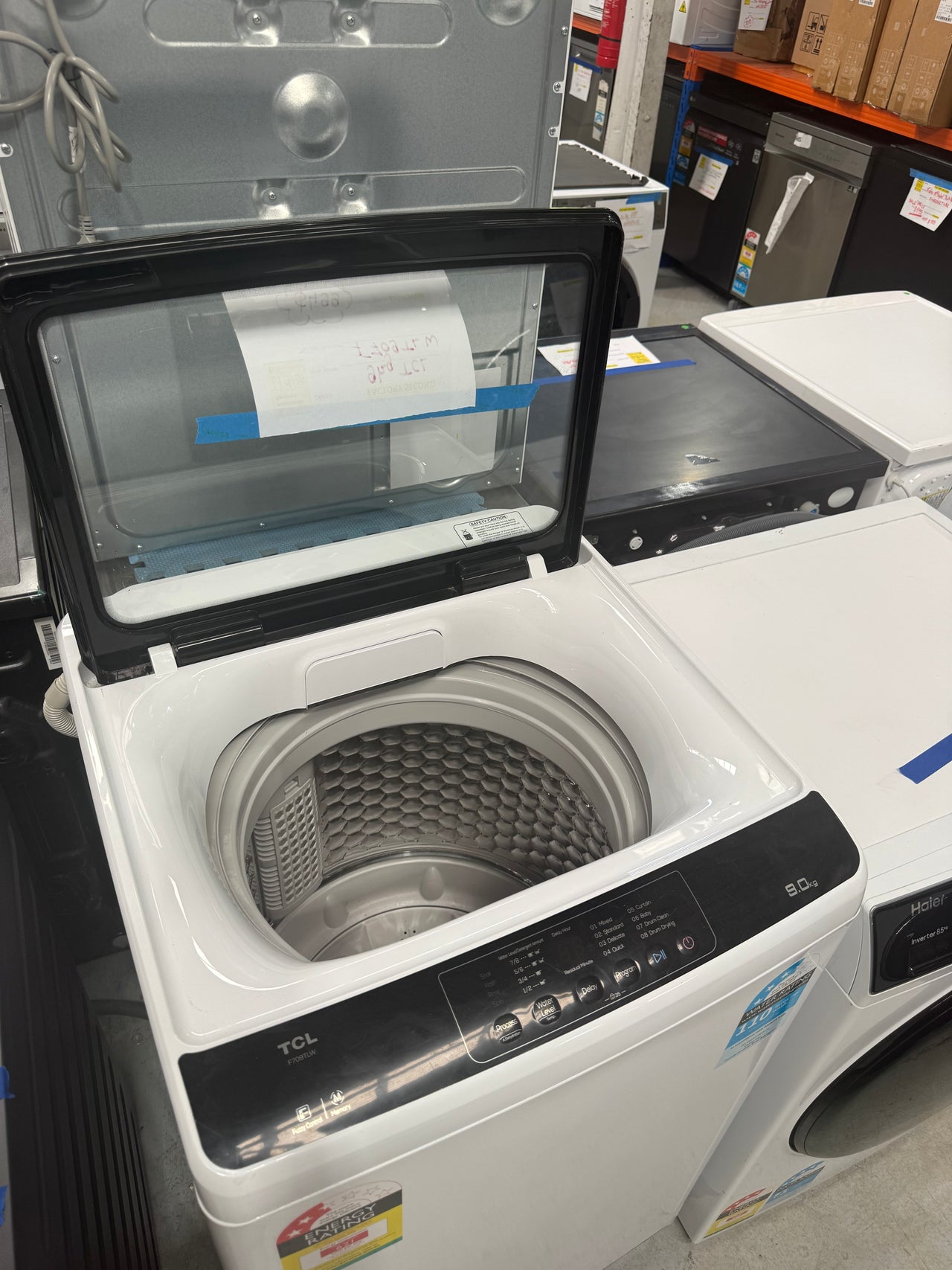 Factory second TCL F709TLW 9 kg Top-Load Washing Machine - Second Hand Appliances Geebung