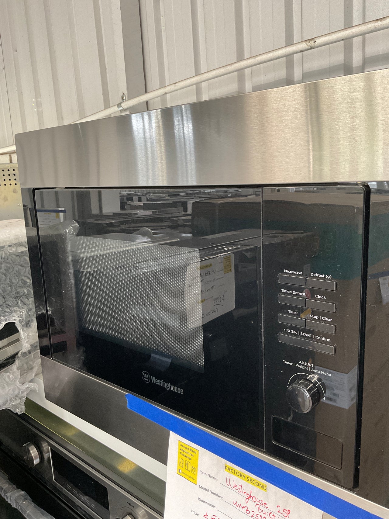 Buy Factory second WESTINGHOUSE 60CM BUILTIN 900WATT DARK STAINLESS STEEL MICROWAVE WMB2522DSC |  | [product_variant] | Second Hand Appliances Geebung Brisbane